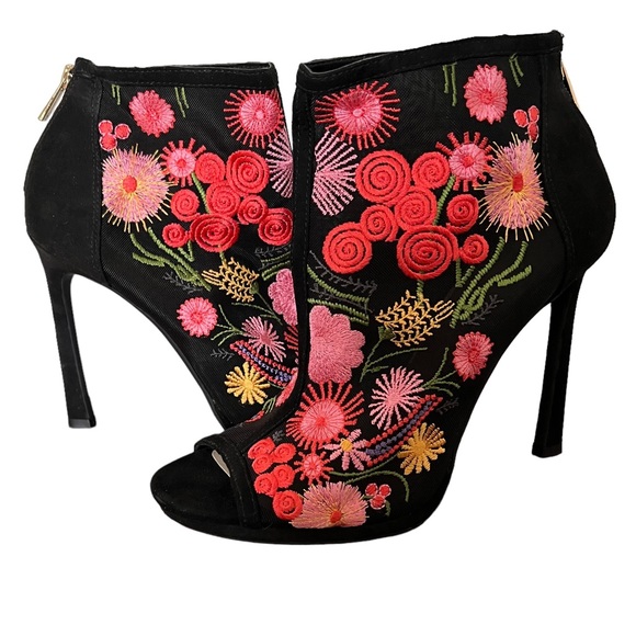 Jessica Simpson Shoes - Jessica Simpson Pascall Embroidered Peep Toe Booties Shooties Shoes 9